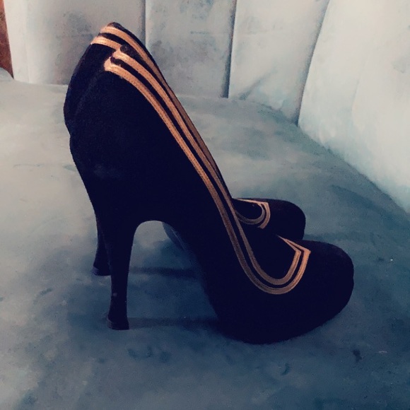 Balenciaga Black suede heels Size 8 (38 1/2 eu) 4.75” heels - Picture 4 of 8